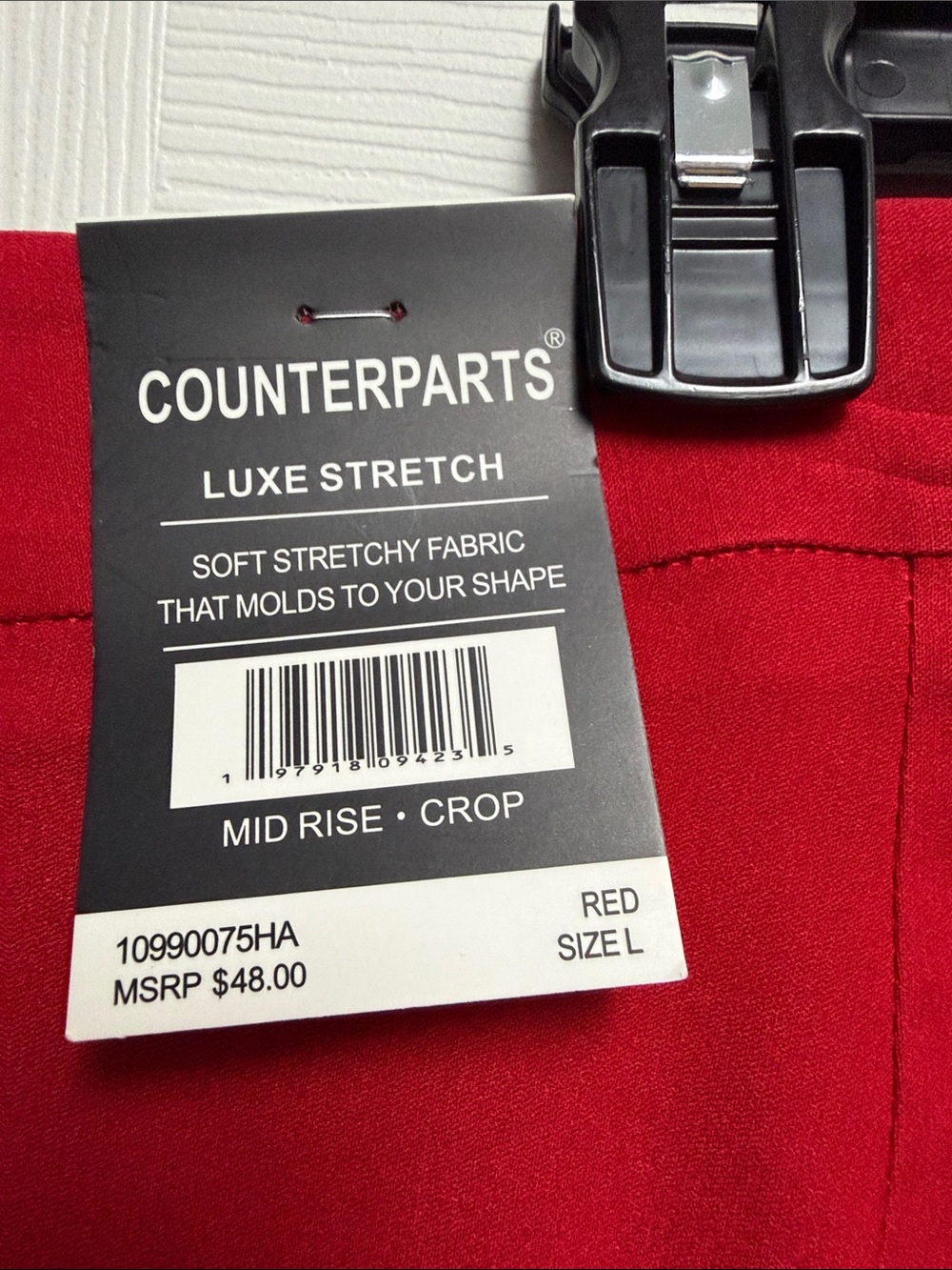 Counterparts Red Luxe Stretch Crop Pants - Size L - NWT - Picture 2 of 2